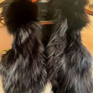 Hannii Y Midnight Black Fox Vest with Quilted Back. Perfect Condition
